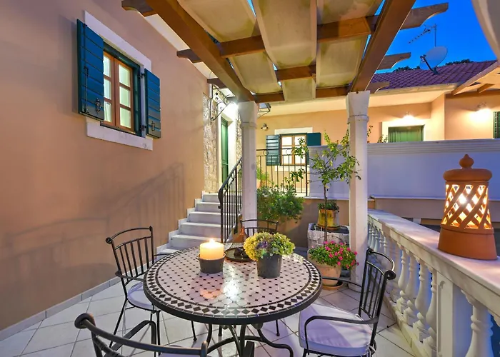 Danica Zadarvillas *