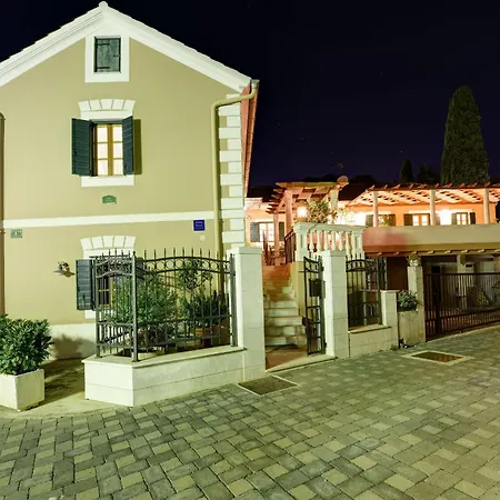Vila Danica Zadarvillas